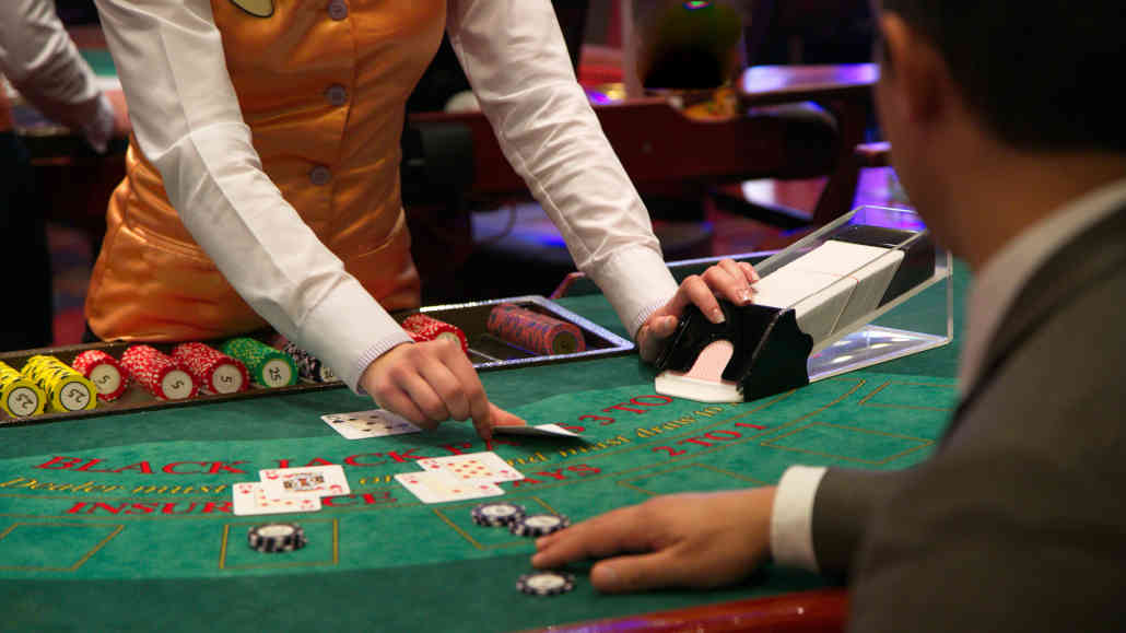 Free vs Real Money Online Casino Games